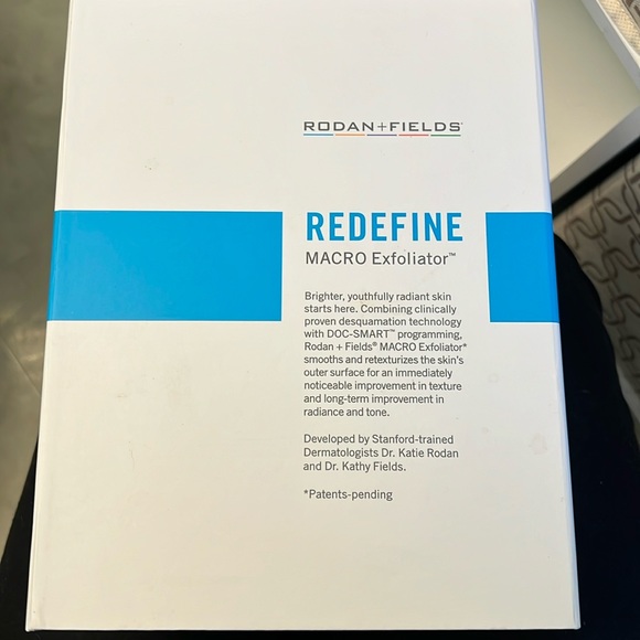Rodan and Fields Redefine Macro Exfoliator - Picture 1 of 4
